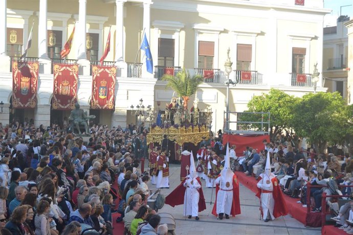 Procesión de La Borriquita en la Semana Santa de Badajoz 2025.