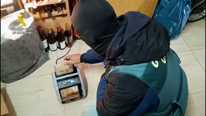 Han sido detenidas 20 personas tras la práctica de 22 registros en Algeciras, San Roque, Los Barrios, La Línea (Cádiz) y Marbella (Málaga).