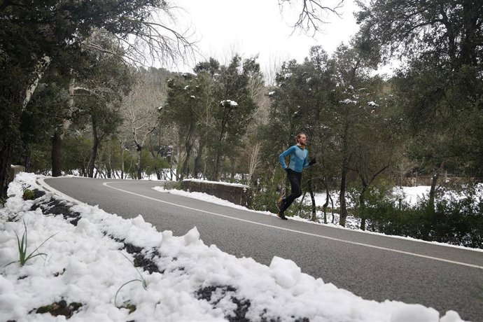 Archivo - Carreteras despejadas en la Serra de Tramuntana, a 23 de enero de 2023, en Mallorca, Islas Baleares (España). 