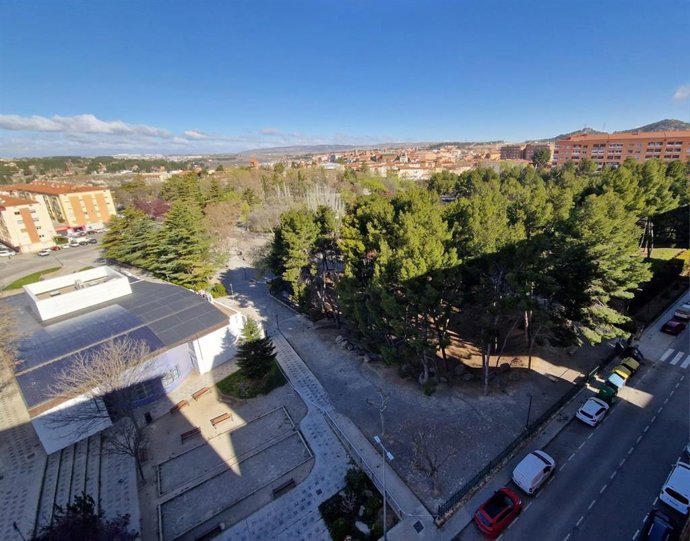 Parque de Los Fueros-Ricardo Eced de Teruel, cerrado este domingo por  las fuertes rachas de viento.