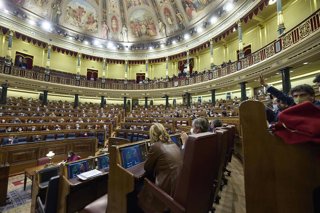 Archivo - Sesión plenaria en el Congreso de los Diputados, a 2 de diciembre de 2021, en Madrid (España). El Pleno del Congreso vota este jueves tres decretos leyes que incluyen el nuevo impuesto sobre la plusvalía, un crédito extraordinario a la Seguridad
