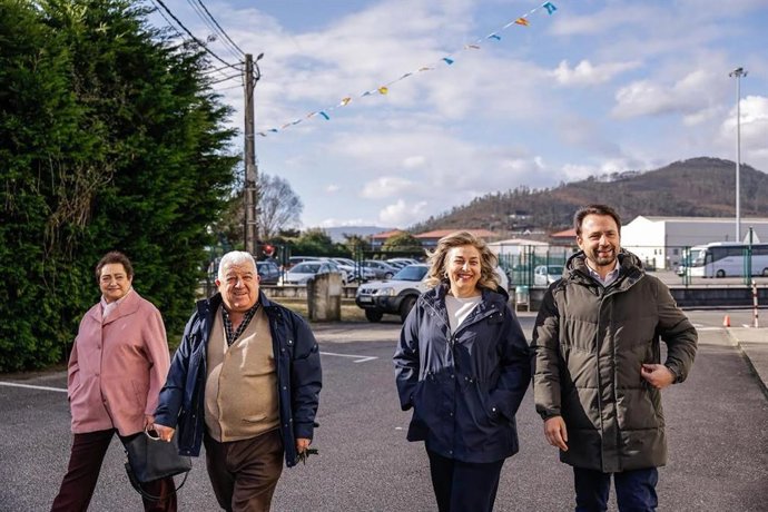 Álvaro Queipo, A La Derecha
