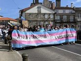 Foto: Cientos de personas protestan en Santiago contra agresiones y políticas tránsfobas: "Nuestra existencia no es un debate"