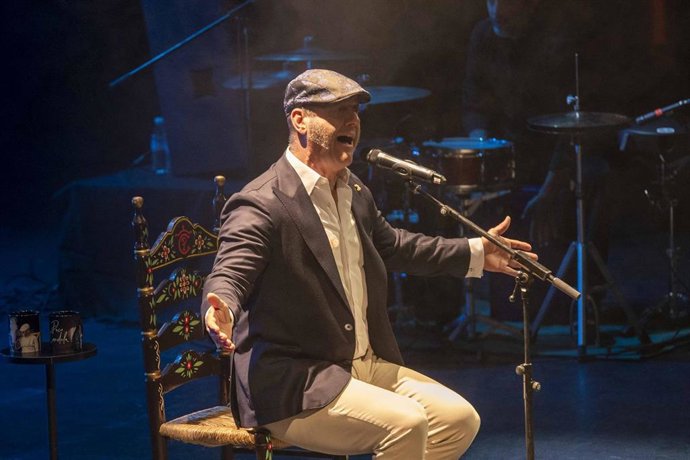 Paco Candela en una actuación en Almería