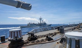 Archivo - Buques de Italia y España durante una serie operaciones conjuntas para aumentar la plena interoperabilidad de los activos (archivo)