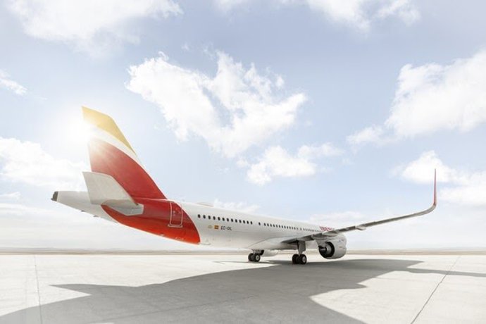 Iberia operará tres vuelos directos a desde Madrid a Nueva York al día.