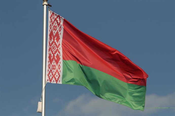 Archivo - Bandera de Bielorrusia en una imagen de archivo