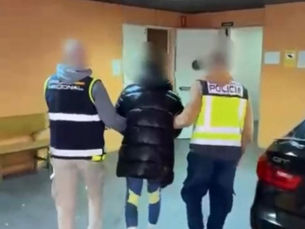 Uno de los detenidos en el marco de la operación