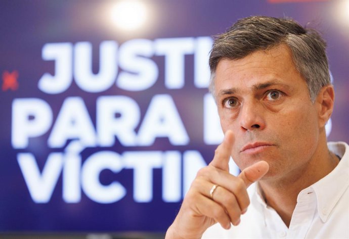 Archivo - El político opositor venezolano y fundador del World Liberty Congress, Leopoldo López, durante una rueda de prensa en Impact HUB Gobernador, a 19 de mayo de 2023, en Madrid (España). Durante la comparecencia se ha hablado sobre el impacto de los