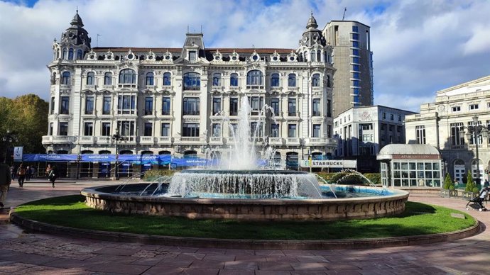 Archivo - Plaza de la Escandalera, en Oviedo.