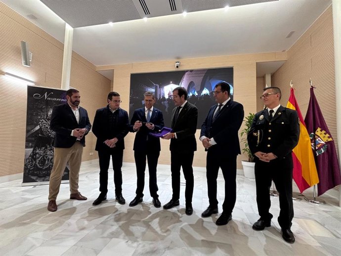 La APC entrega la llave de la Puerta Monumental de la Pescadería a la Agrupación Marraja Nuestro Padre Jesús Nazareno