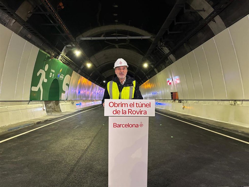 Collboni anuncia la reapertura del sentido mar del Túnel de la Rovira