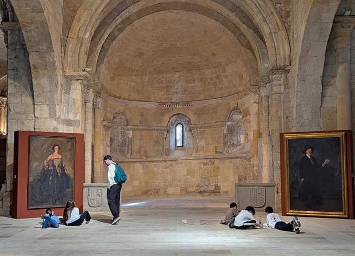 Imagen de un taller previo infantil de pintura en el Museo Zuloaga.