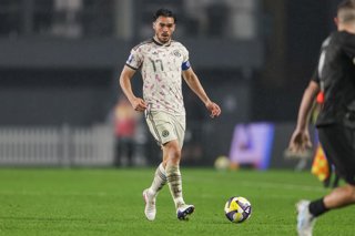 Futbol, Nueva Zelanda vs Chile Partido amistoso en Nueva Zelanda 2026 Gabriel Suazo (c) de Chile durante el partido entre Nueva Zelanda y Chile, correspondiente al Torneo de la Serie FIFA, disputado en Eden Park, Auckland, Nueva Zelanda, el lunes 30 de