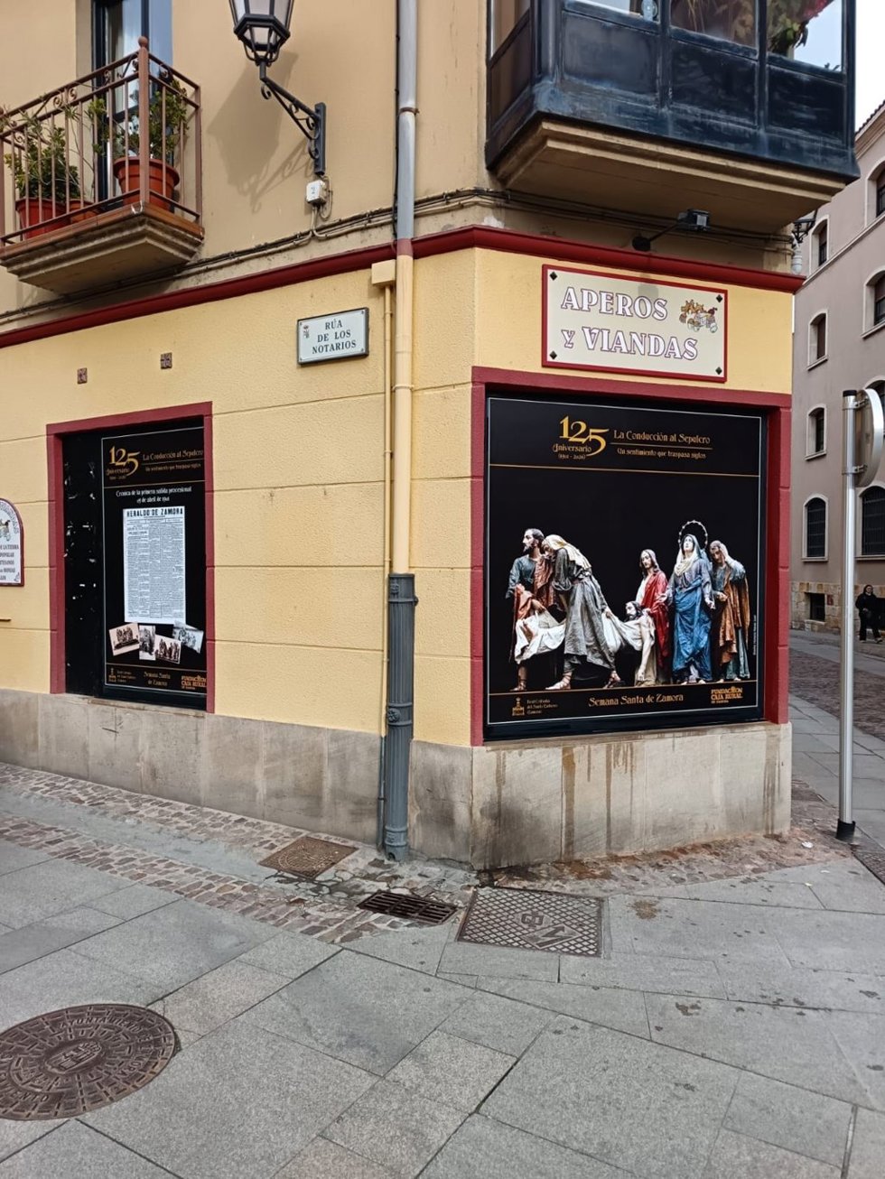 Fundación Caja Rural de Zamora se suma al 125 aniversario de 'la conducción al sepulcro' del Santo Entierro.