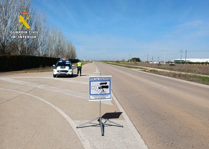 La Guardia Civil investiga al conductor de un vehículo por circular a más del doble de la velocidad máxima permitida