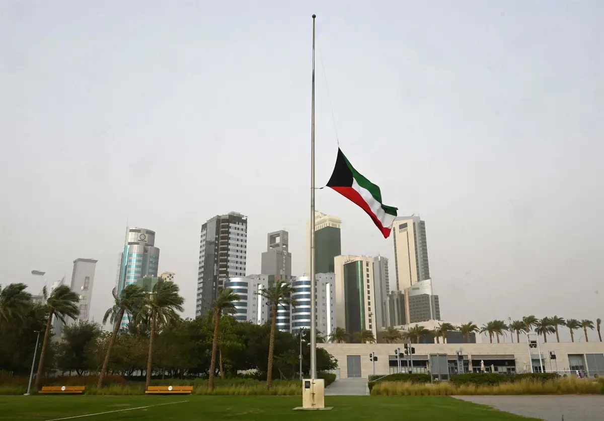 Bandera a media asta en Kuwait