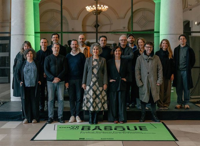 Etxepare Euskal Institutua presenta en Biarritz el programa 2026 de 'Ça colle au basque'