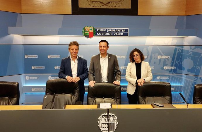 Iñaki Ruiz, Mikel Torres y Margarita Andrés Ortega