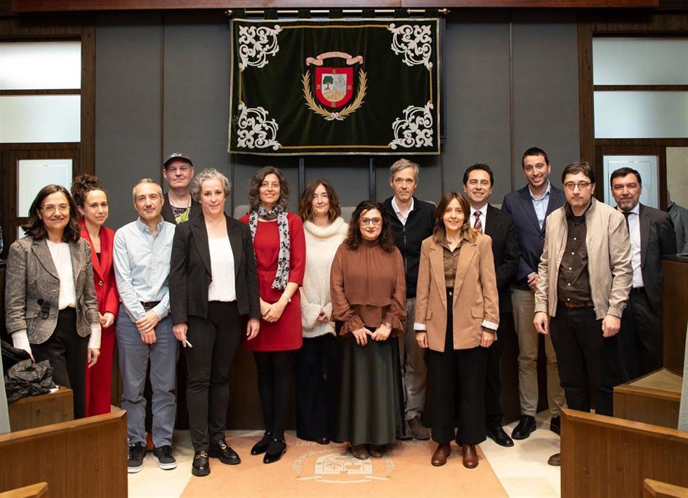 Toma de posesión de nuevos catedráticos y profesores titulares en la UC