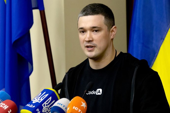 Archivo - April 4, 2025, Kyiv, Ukraine: Mykhailo Fedorov, the Deputy Prime Minister for Innovation, Education, Science and Technology Development - Minister of Digital Transformation of Ukraine, attends a discussion on the role of artificial intelligence 