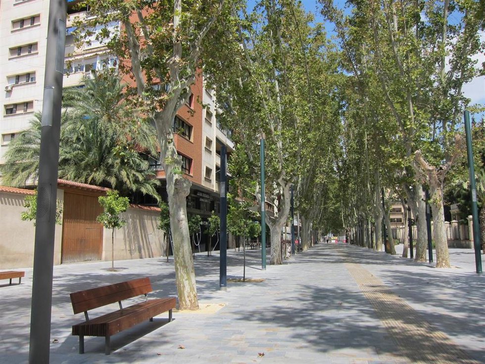 Archivo - Viviendas en la avenida Alfonso X el Sabio de Murcia