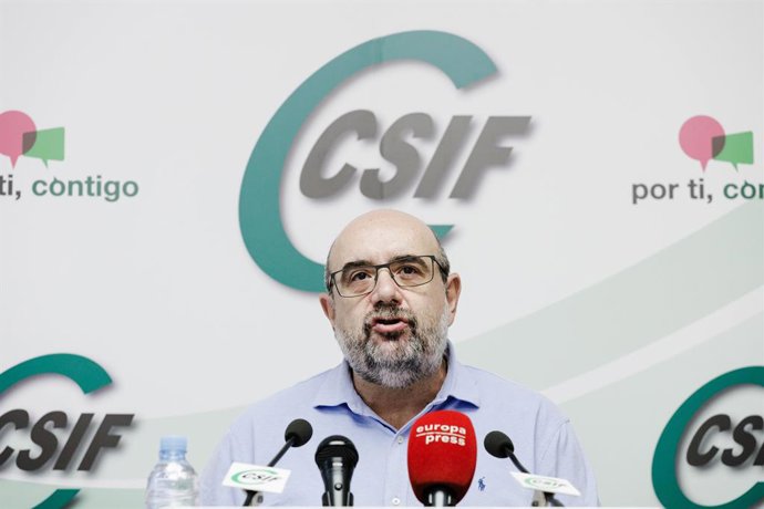 Archivo - El presidente de la Central Sindical Independiente y de Funcionarios (CSIF), Miguel Borra, ofrece una rueda de prensa, a 19 de junio de 2023, en Madrid (España). Durante la rueda de prensa, ha trasladado las exigencias del CSIF de cara a las ele