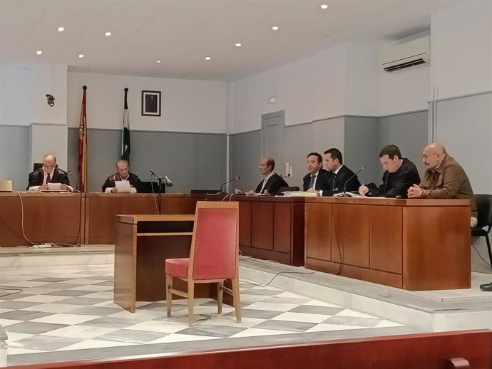 Archivo - El jurado declara culpable de asesinato al hombre que apuñaló a la dueña de un pub de Dalías (Almería), de la que tenía orden de alejamiento.