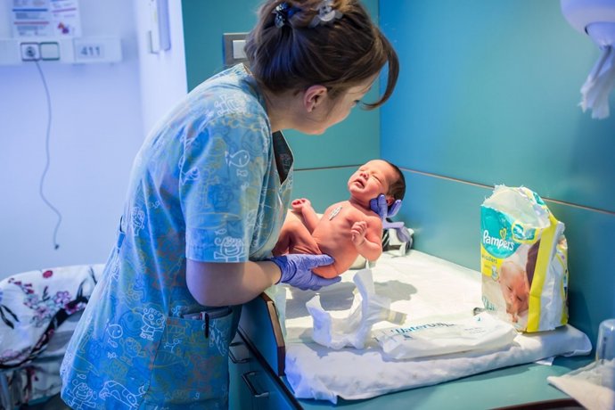 Archivo - Una matrona