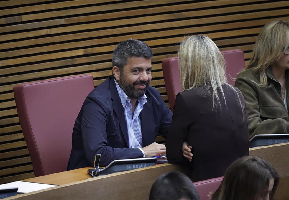 El 'expresident' de la Generalitat Carlos Mazón, este martes en el pleno de Les Corts