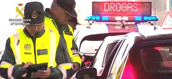 Interceptado por quinta vez sin permiso un conductor multirreincidente en Ferrol