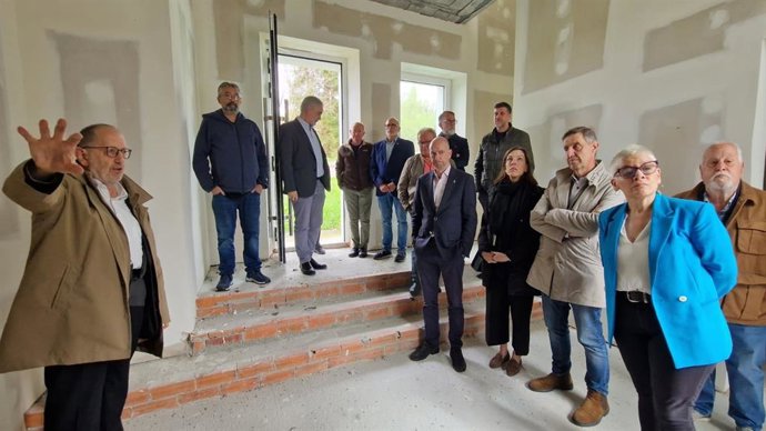 Visita de la consejera de Salud, Concepción Saavedra, al consultorio de La Manjoya (Oviedo).