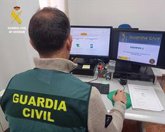 Foto: La Guardia Civil esclarece un fraude online de más de 108.000 euros y detiene a tres personas