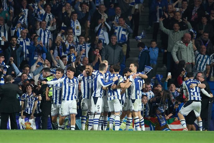 Mikel Oyarzabal of Real Sociedad celebrates after scoring the team's first goal during the second leg of the Copa del Rey semifinal match between Real Sociedad and Athletic Club at Anoeta on March 5, 2026, in San Sebastian, Spain.