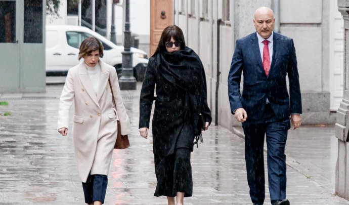 Archivo - La expareja de Ábalos, Jéssica Rodríguez, a su llegada al Tribunal Supremo, a 27 de febrero de 2025, en Madrid (España). 
