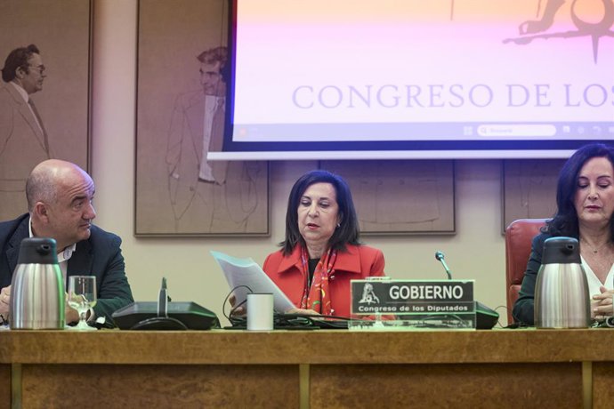 La ministra de Defensa, Margarita Robles, comparece ante la Comisión Mixta de Seguridad Nacional, en el Congreso de los Diputados, a 31 de marzo de 2026, en Madrid (España). Robles comparece a petición del Partido Popular para informar de las repercusione