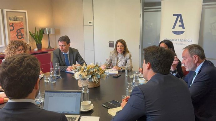Imagen de la reunión entre la Abogacía, el Ministerio de Inclusión, Seguridad Social y Migraciones y el Ministerio de la Presidencia, Justicia y Relaciones con las Cortes sobre la regularización extraordinaria de migrantes, a 31 de marzo de 2026.