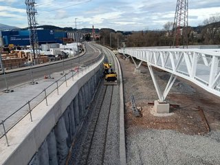 Obras de la vía auxiliar para el soterramiento de Torrelavega