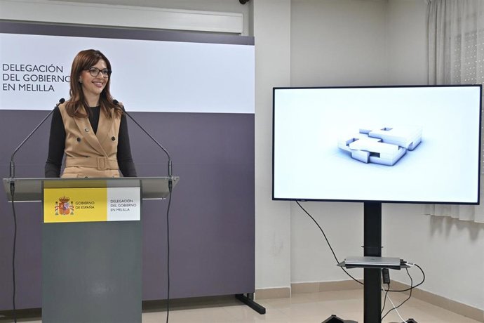 La delegada del Gobierno en Melilla, Sabrina Moh, ha presentado el anteproyecto de la nueva Jefatura Superior de Policía