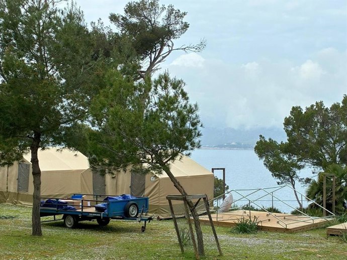 Instalaciones del campamento de La Victòria.