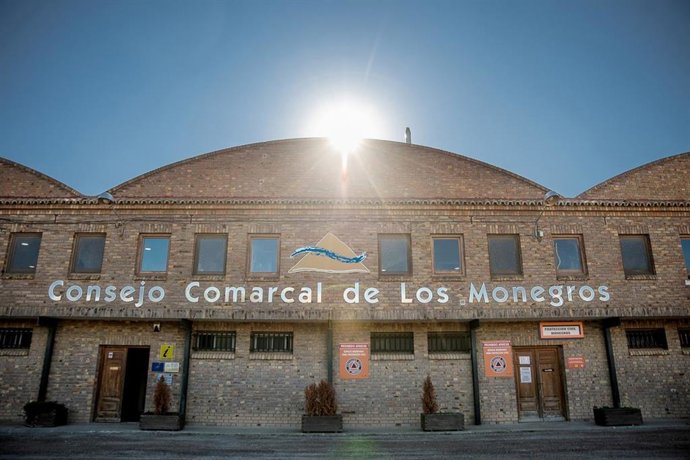 Fachada de la sede de la Comarca de Los Monegros