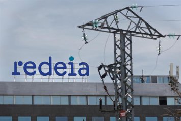 Archivo - Fachada de la sede de Red Eléctrica Corporación, en Madrid (España)