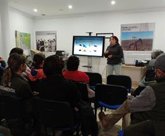 Foto: Cinco familias de lobos residen en el geoparque de las Loras que afronta el reto de la coexistencia con los ganaderos