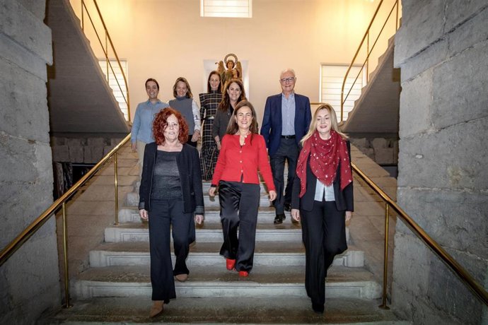 Gómez del Río presenta en el Parlamento los presupuestos de Inclusión Social