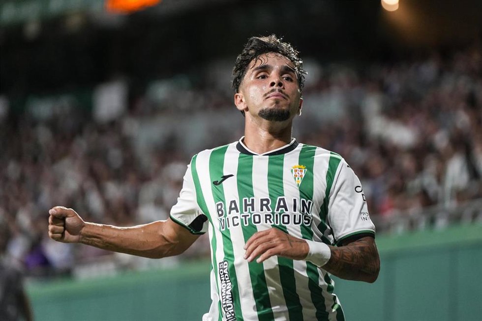 Archivo - Kevin Medina, en un partido con el Córdoba CF.