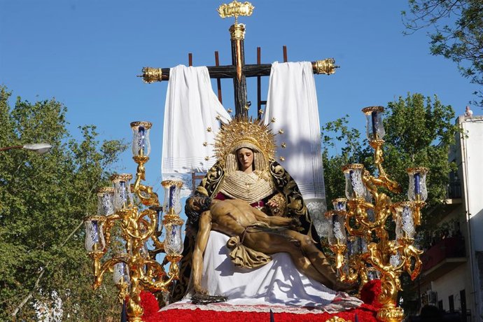 Archivo - Paso de La Piedad de la Hermandad del Baratillo de Sevilla.