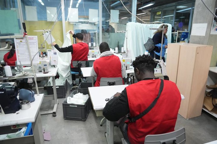 Archivo - Trabajadores de la cooperativa Peñascal