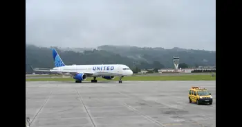 La huelga de Groundforce causa retrasos de una media de 40 minutos en los cuatro primeros vuelos del Aeropuerto de Loiu