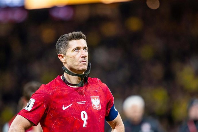 El delantero polaco Robert Lewandowski, en la repesca del Mundial 2026 ante Suecia.
