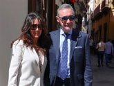 Foto: Carlos Herrera y Pepa Gea revelan si veremos a Alberto y Blanca Llandres con su bebé en la Semana Santa sevillana